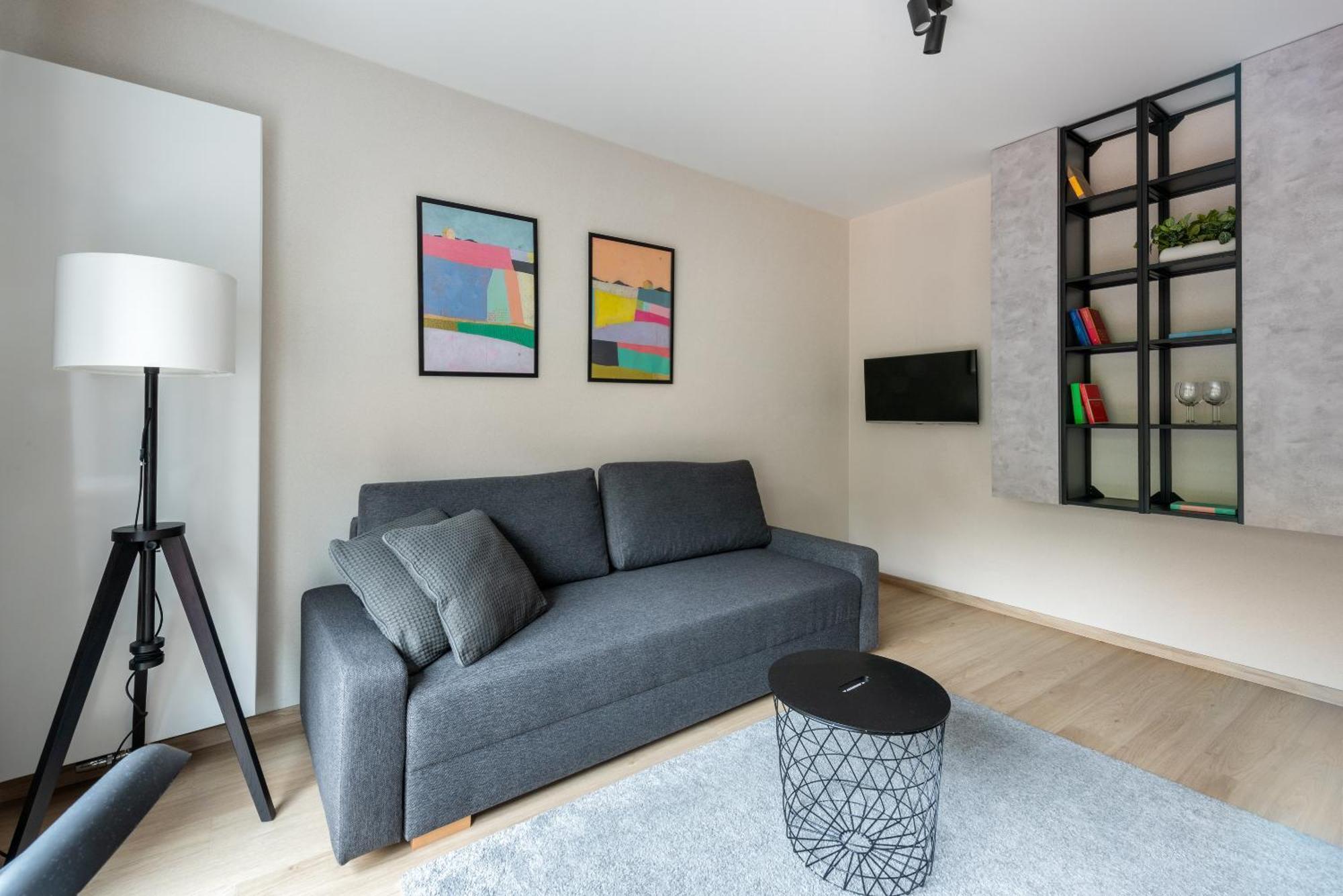 Iron Apartments Красков Екстериор снимка