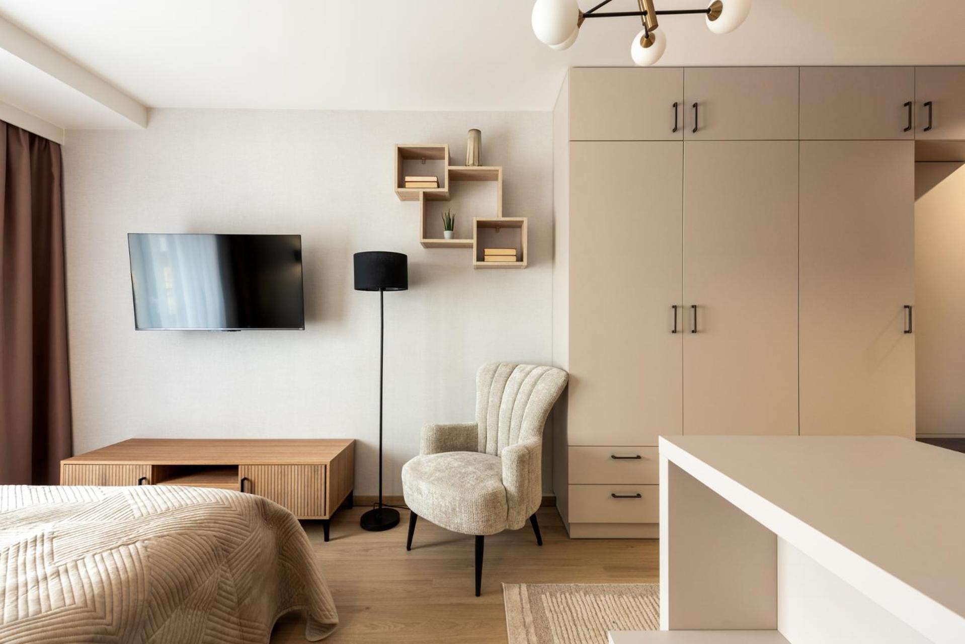 Iron Apartments Красков Екстериор снимка