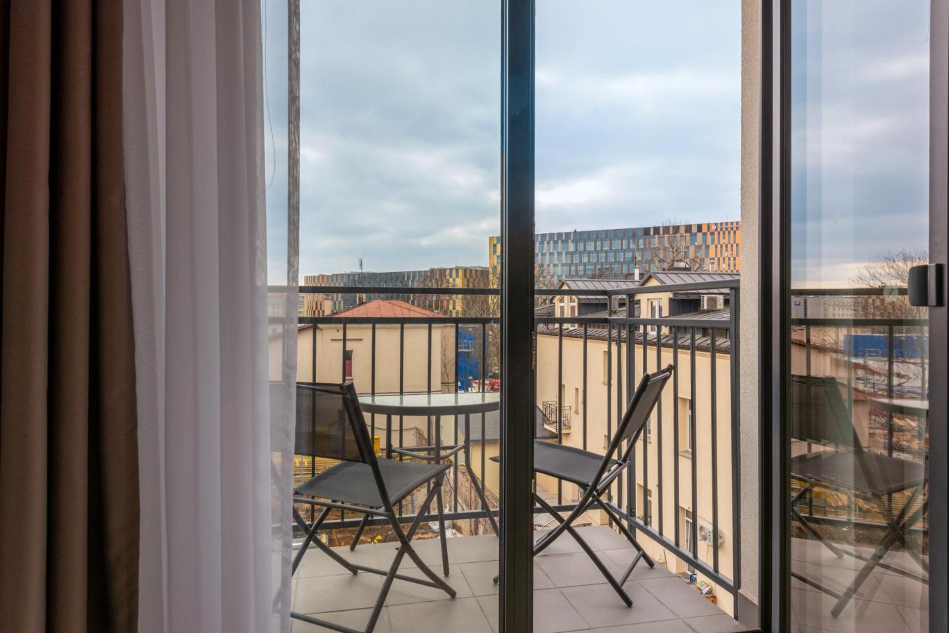 Iron Apartments Красков Екстериор снимка
