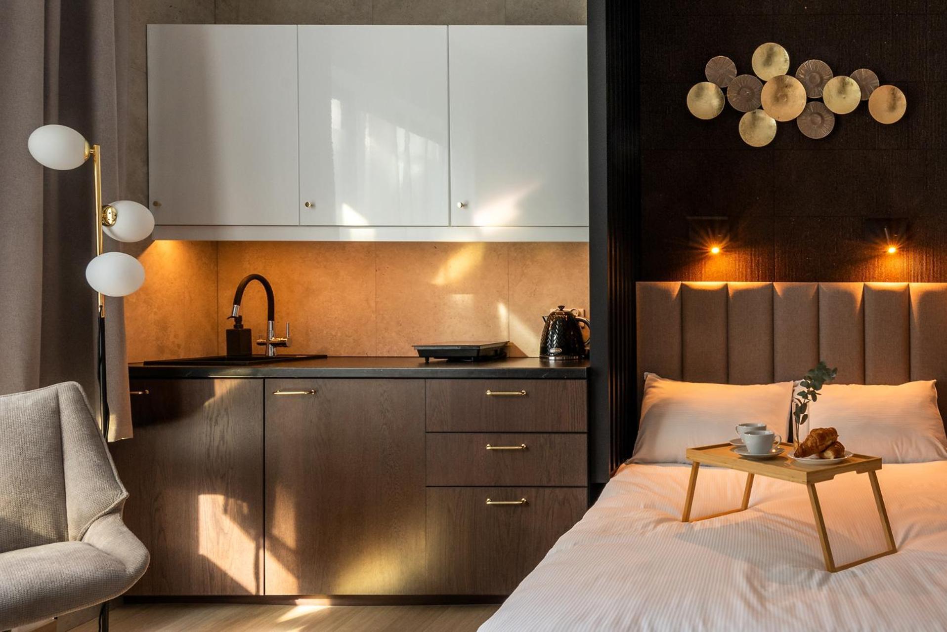 Iron Apartments Красков Екстериор снимка